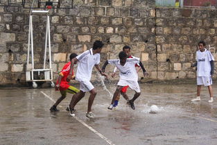 全国青少年皮划艇赛在扬州激烈角逐，青少年皮划艇教学基地