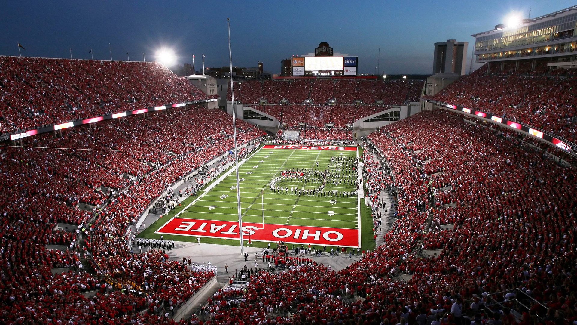 跳水难度升级波兰挑战极限，波兰跳伞